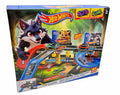 Coffret Hot Wheels Snake Garage comprenant un parking et un circuit de course sur le thème du loup
