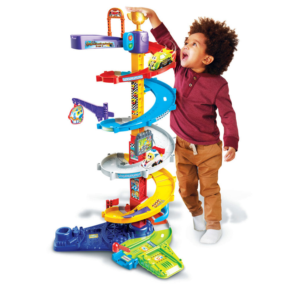 Méga circuit spirales 2 en 1 + Titouan, fou du volant