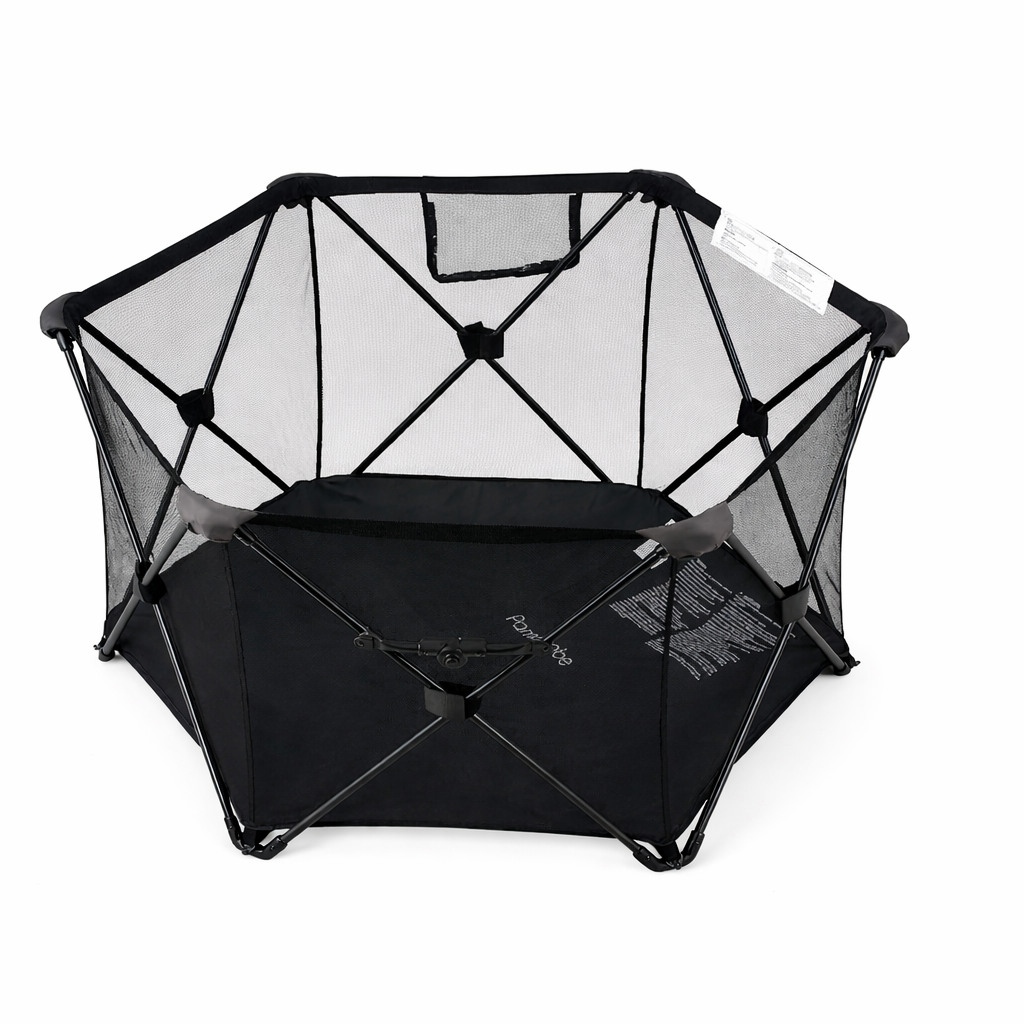 Parc pour bébé hexagonal noir – portable et pliable, pratique et sécurisé pour les bébés.