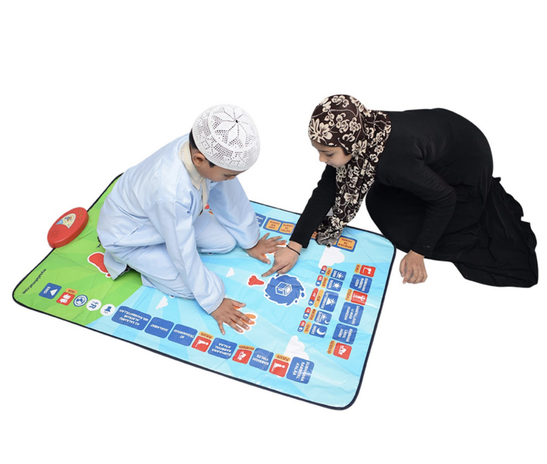Tapis de Prière Éducatif Interactif pour Enfants – Apprentissage de la Salat en Plusieurs Langues