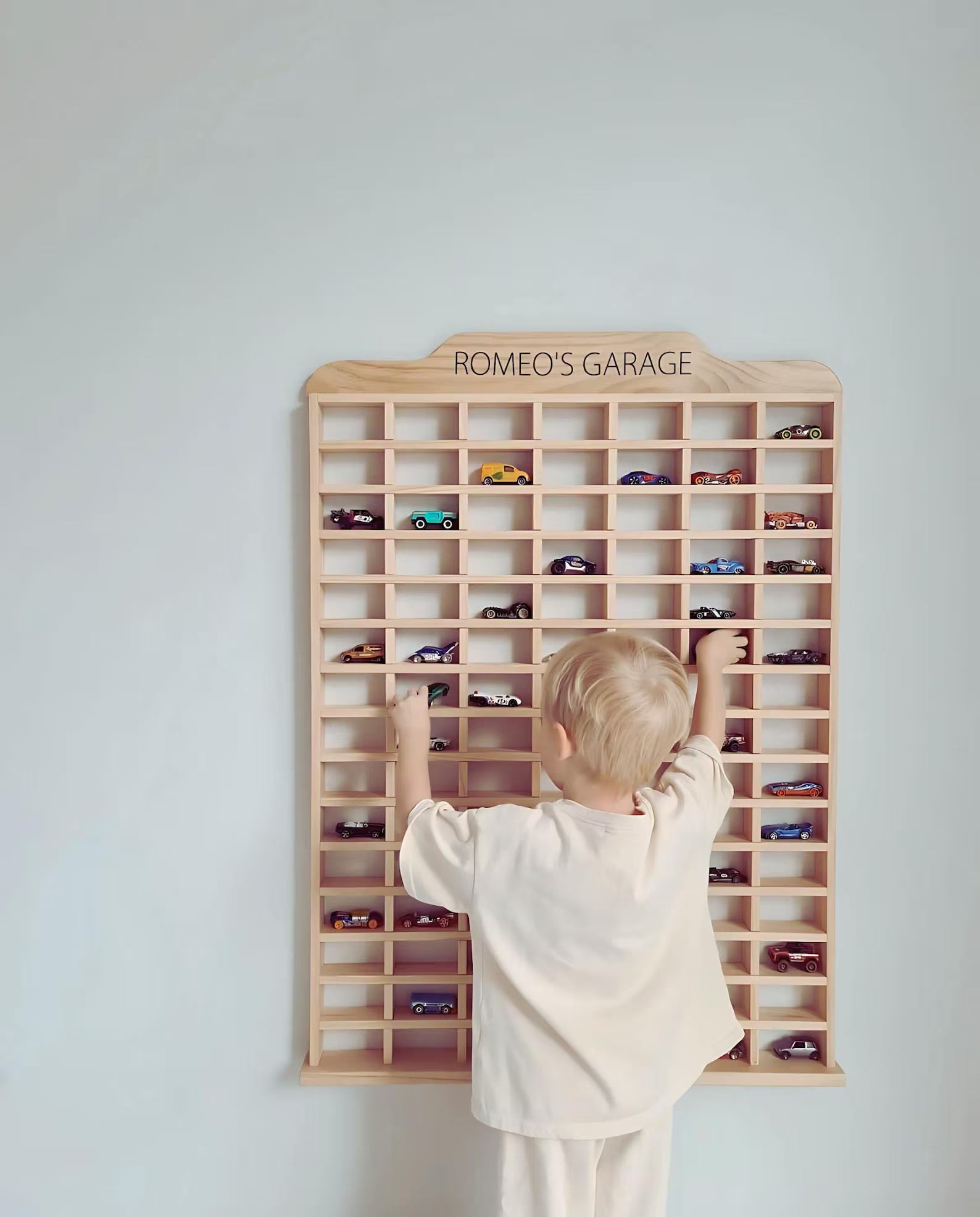 Étagère Voiture Personnalisée – Le Rangement Idéal pour Petites Voitures 1:64