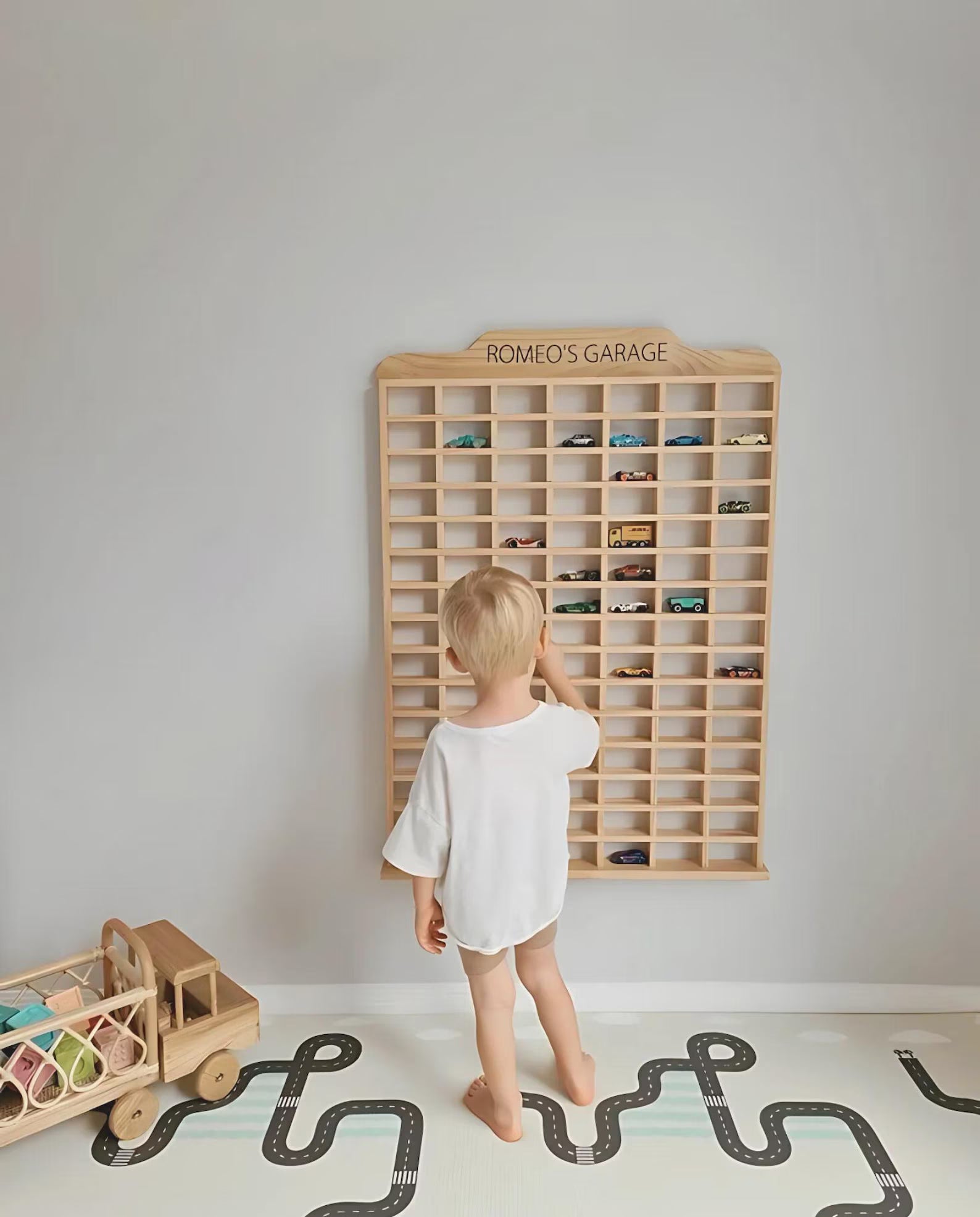 Étagère Voiture Personnalisée – Le Rangement Idéal pour Petites Voitures 1:64